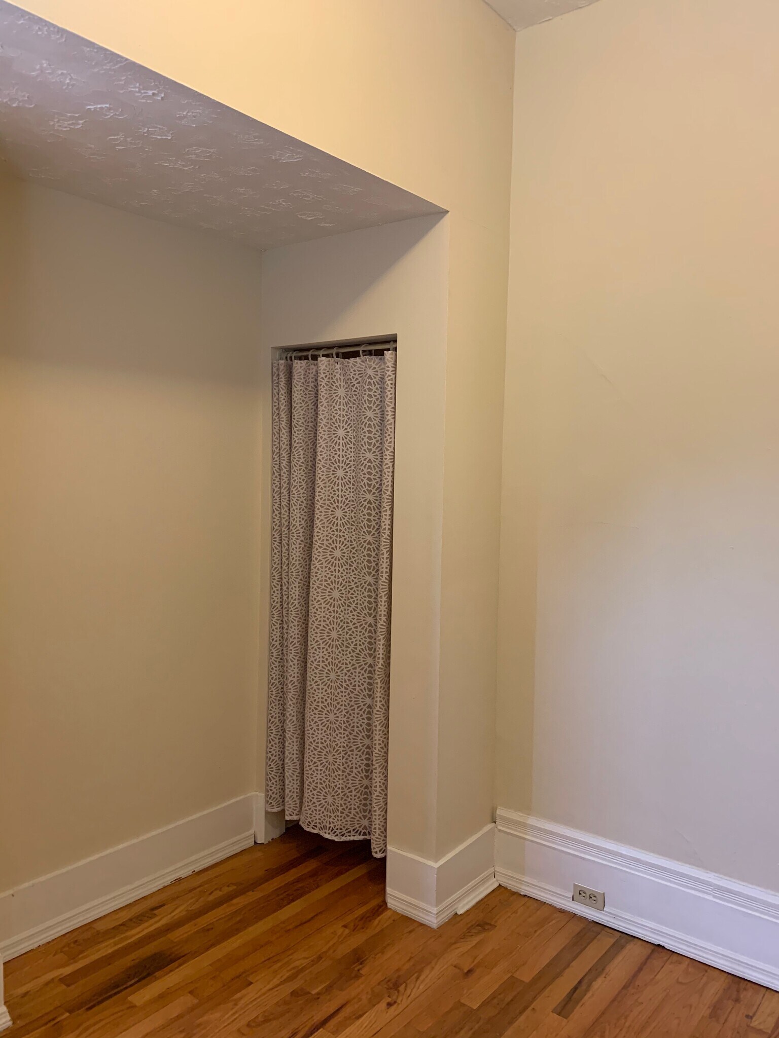 Bedroom 3 - 2325 Ohio Ave