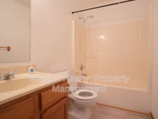 Building Photo - 7412 Pineleaf Dr