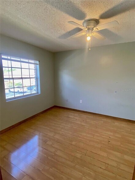 Building Photo - 551 Flemming Way