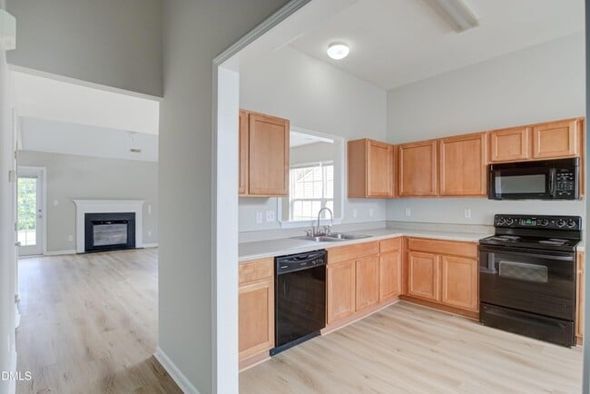 Building Photo - 228 Weststone Blvd