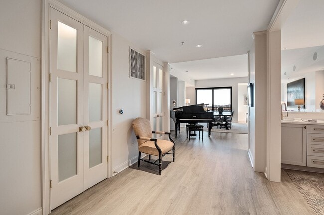 Building Photo - The Artesian