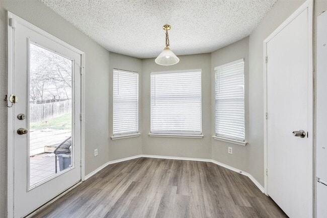 Building Photo - 6431 St Leonard Dr