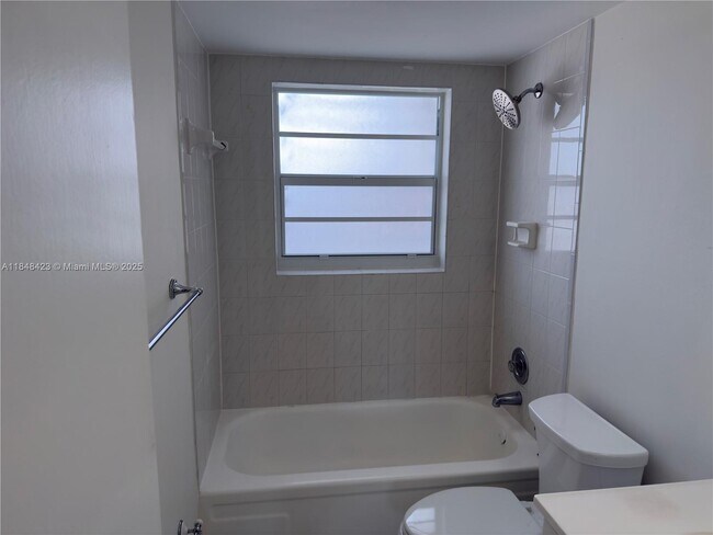 Building Photo - 7765 SW 86th St