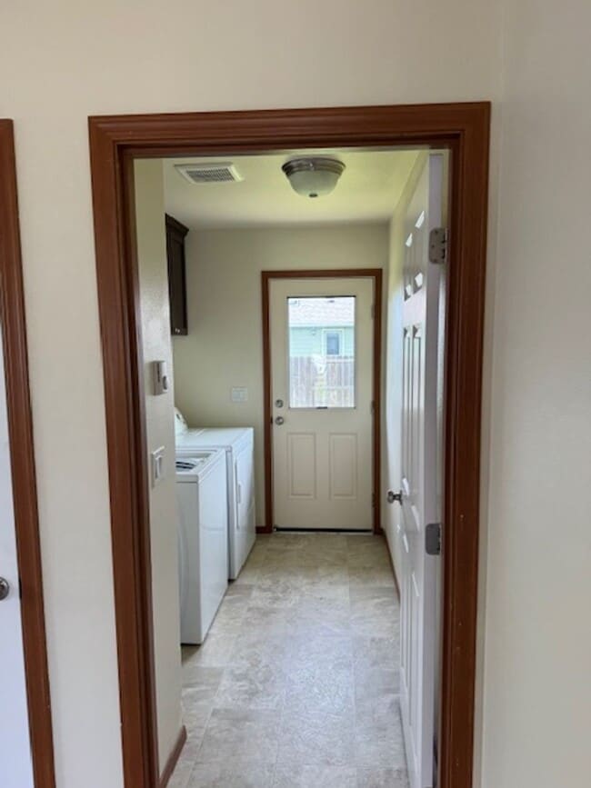 Building Photo - 3524 Britt Ave