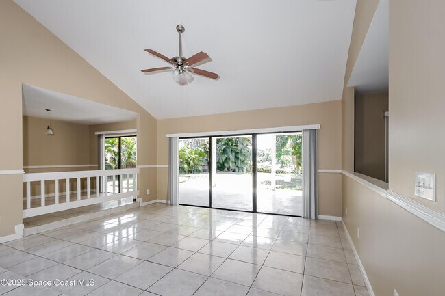 Building Photo - 6621 Fort Pierce Blvd