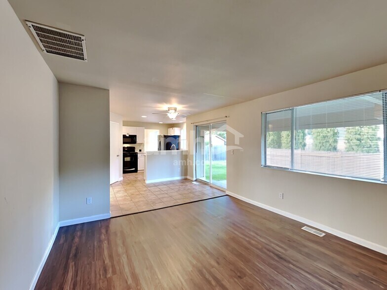 Building Photo - 21617 43rd Ave Ct E