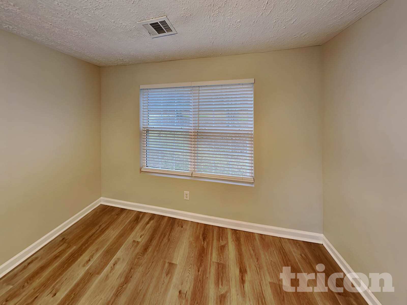 Building Photo - 156 Bridgestone Ln