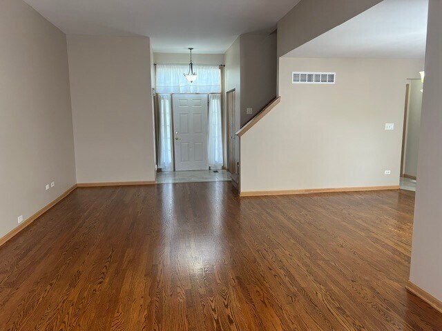 Building Photo - 2213 Carpenter Ave