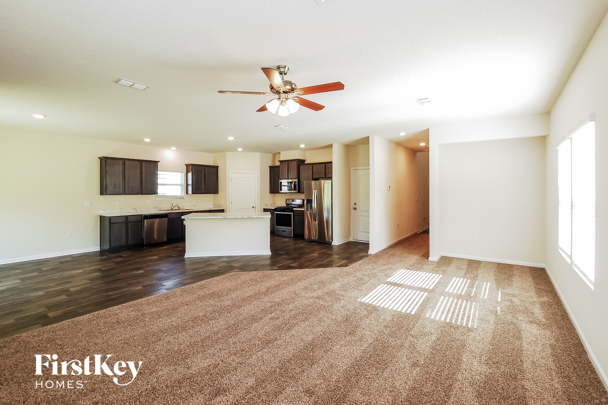 Building Photo - 325 Jarama Cir