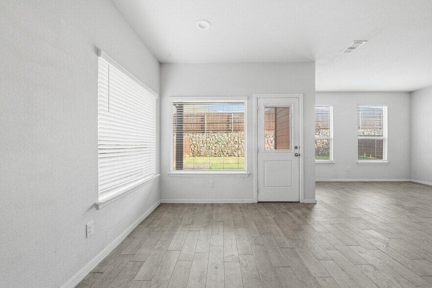 Building Photo - 8520 Trickham Bnd