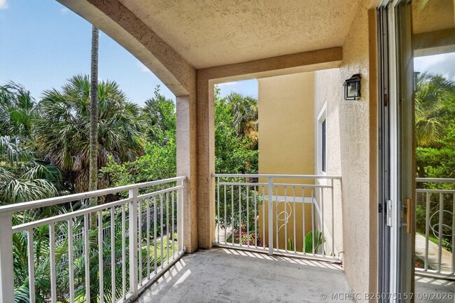 Building Photo - 6370 Emerald Dunes Dr