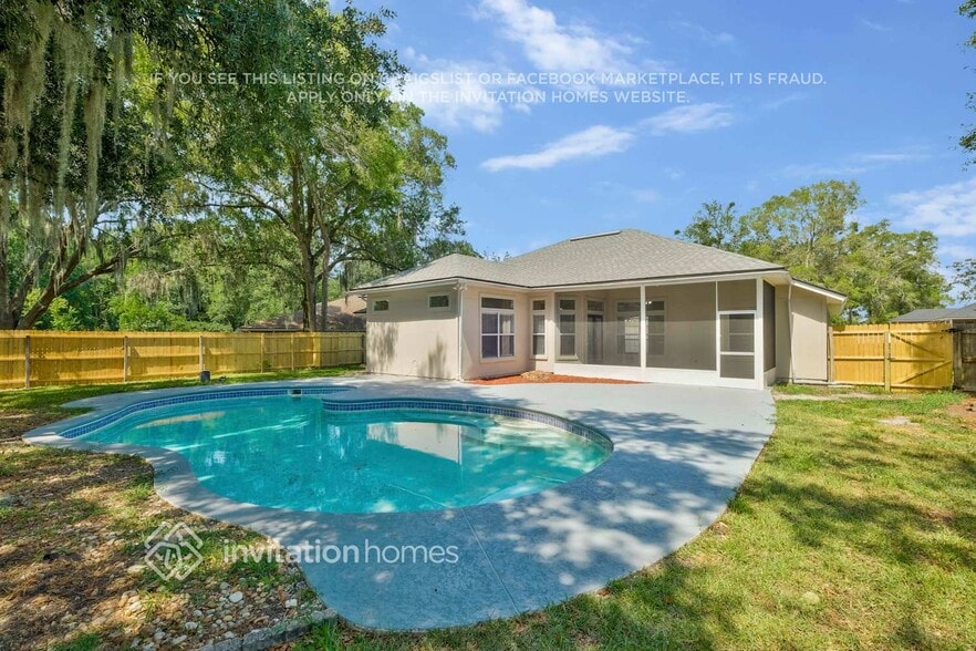 Building Photo - 492 Summit Ridge Dr