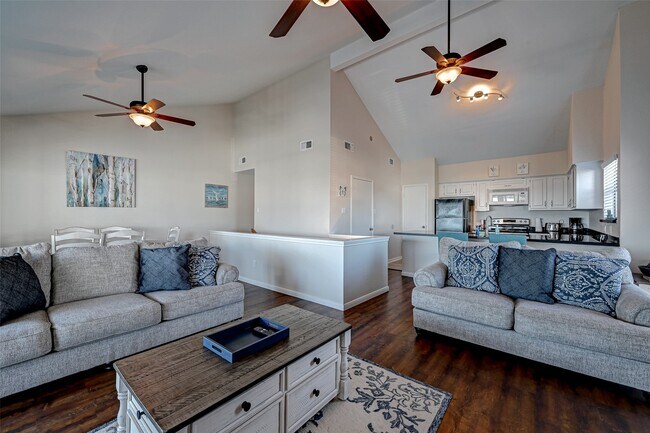 Building Photo - 88 Lakeview Village