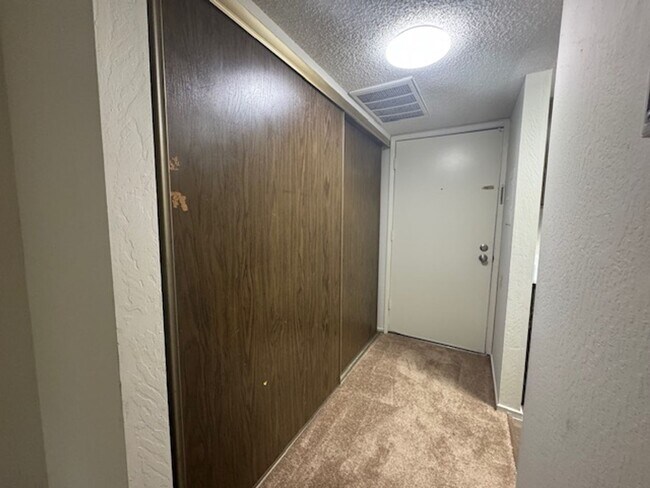 Building Photo - Stunning Timberlake Lodge Condo in Quiet Arden-Arcade Community!