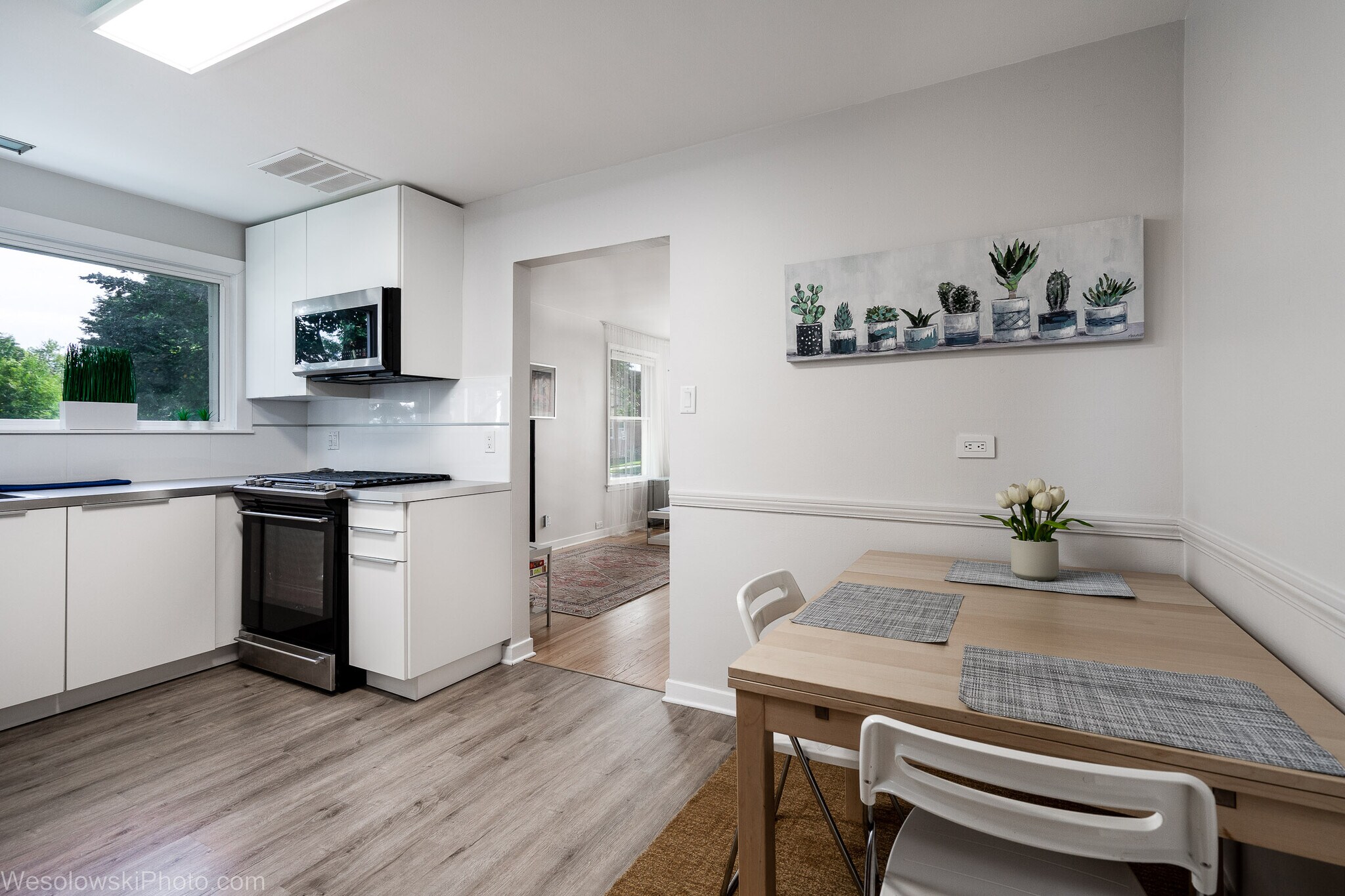 Fully Finished 1 or 2 bd, parking, balcony - 9003 Bronx Ave