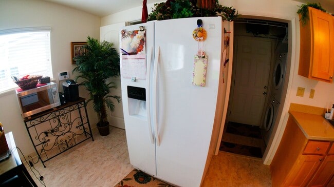 Building Photo - Hawaii Kai Charmer