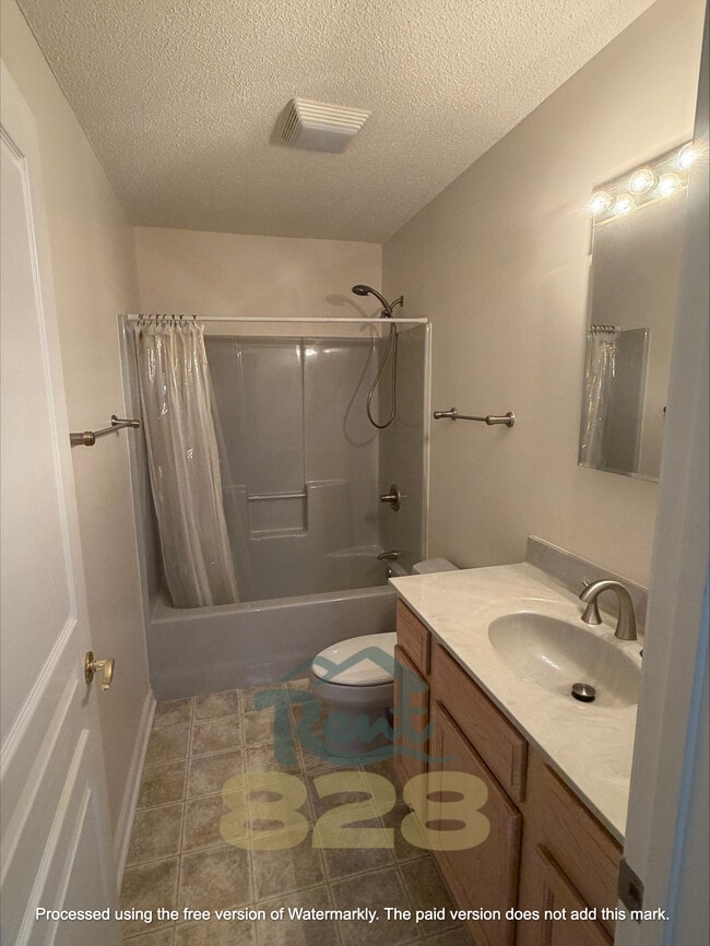Building Photo - 37 Sunview Cir