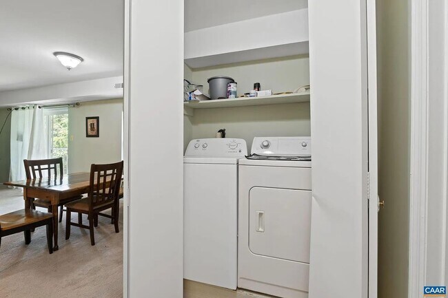 Building Photo - 545 Burgoyne Rd