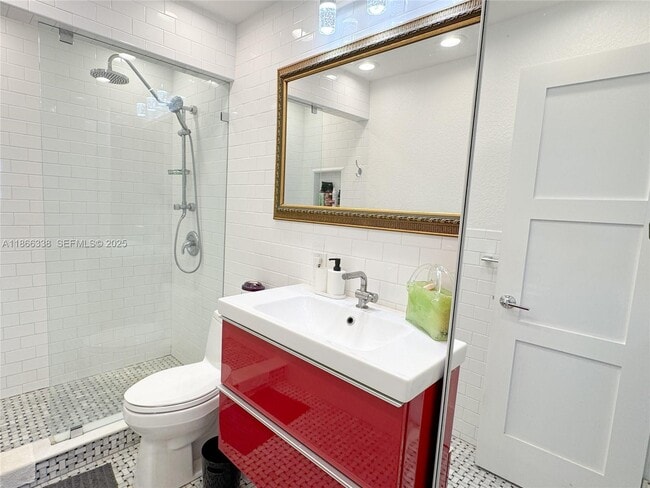 Building Photo - 161 NW 27th Ct