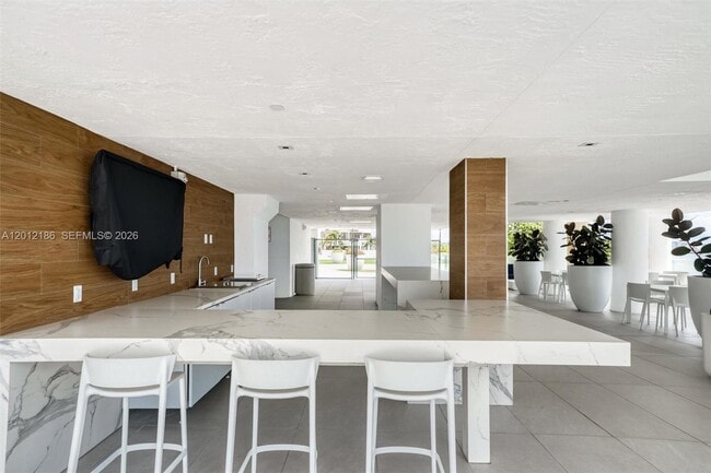 Building Photo - 770 Claughton Island Dr