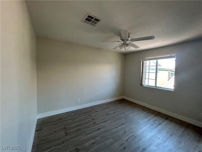 Building Photo - 8410 Eldora Ave