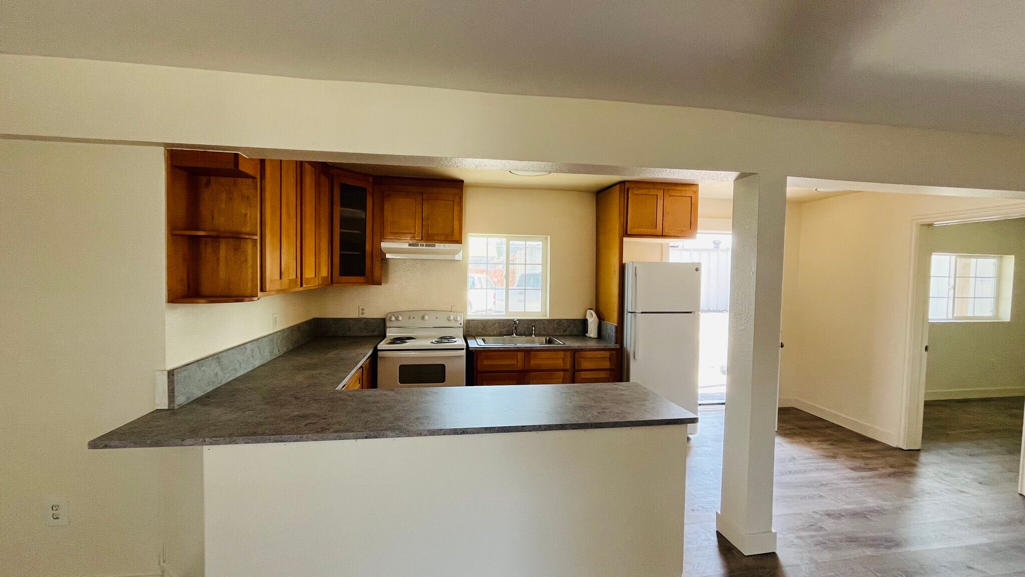 kitchen - 1298 Shortridge Ave