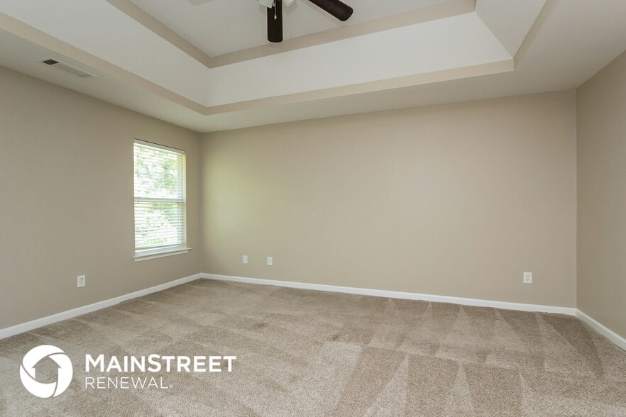 Building Photo - 6233 Selborn Dr SW