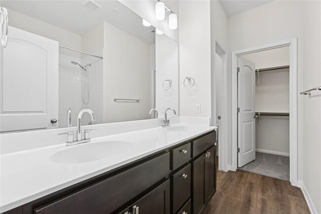 Building Photo - 1200 10th St