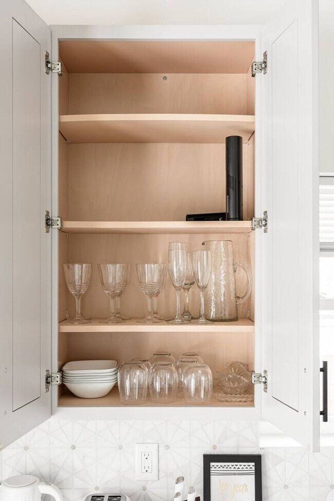 Building Photo - 35 Keystone Ave