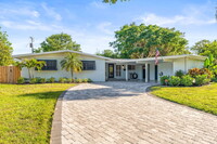 Building Photo - Fully Remodeled 3BR Home with Heated Saltw...