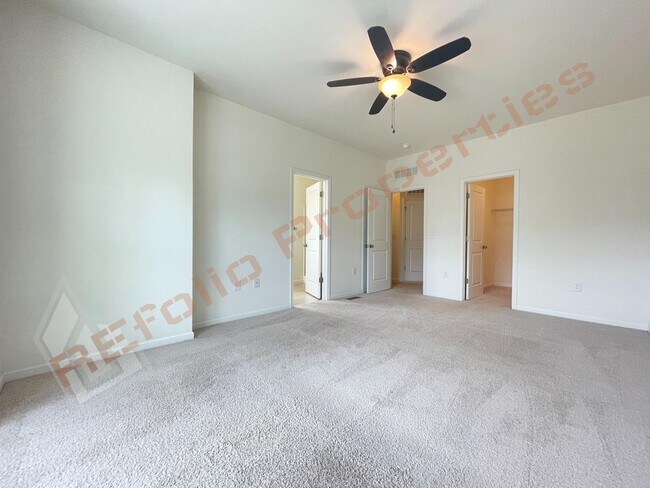 Building Photo - Great Location! 2 Story 3 Bedroom 1 Car-Garage End Unit Town Home with Community Pool  @ 55 James...