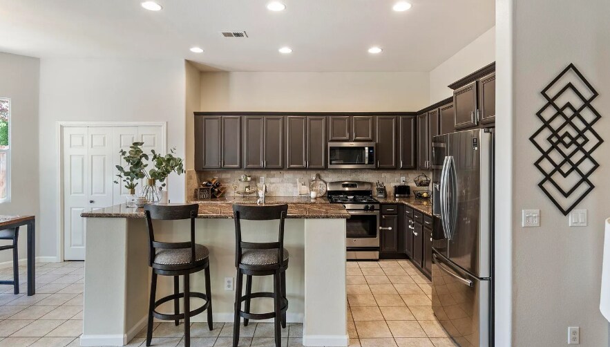 Kitchen - 10345 Coyote Creek Dr