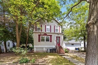 Building Photo - 76 Forest St