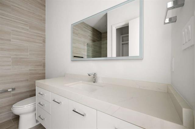 Building Photo - 6621 Del Norte Ln