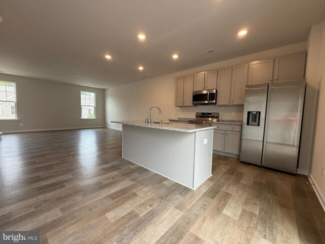 Building Photo - 2125 Grand Reserve Ln
