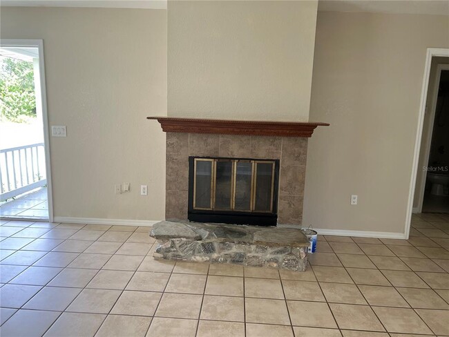 Building Photo - 1138 Bounds St