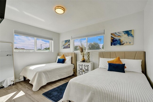 Building Photo - 19625 NW 6th Pl