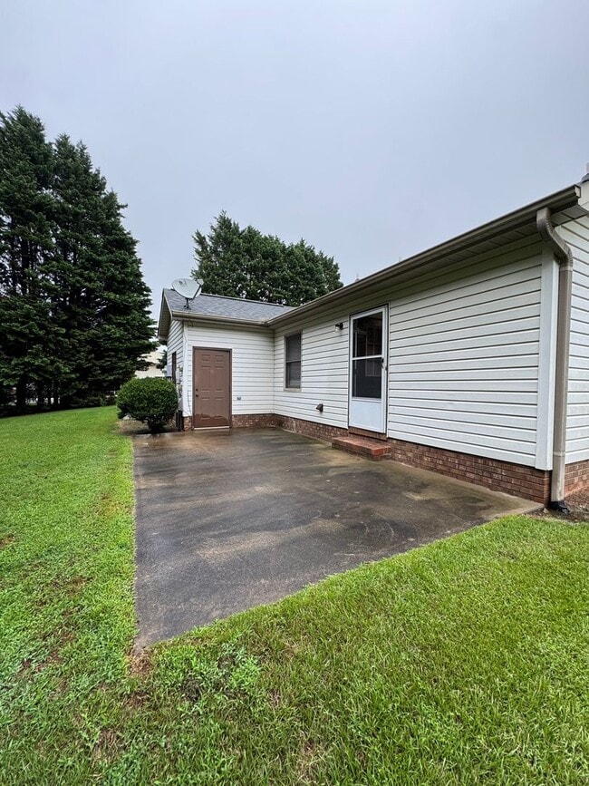 Building Photo - 104 Peninsula Pl Ln
