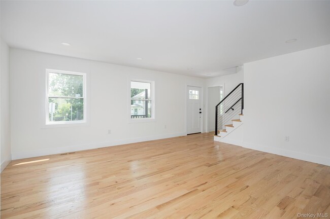 Building Photo - 7441 S Broadway