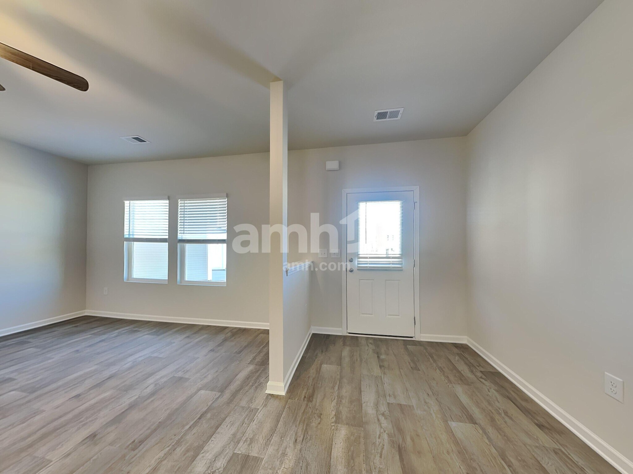 Building Photo - 3997 Zepelin Wy