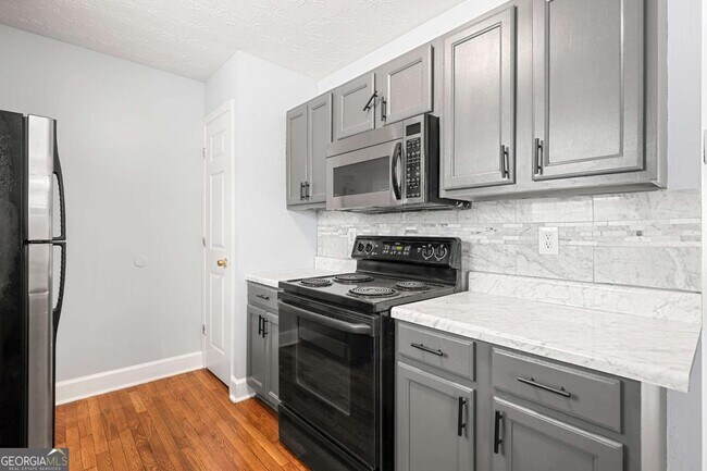 Building Photo - 316 Atwood St SW