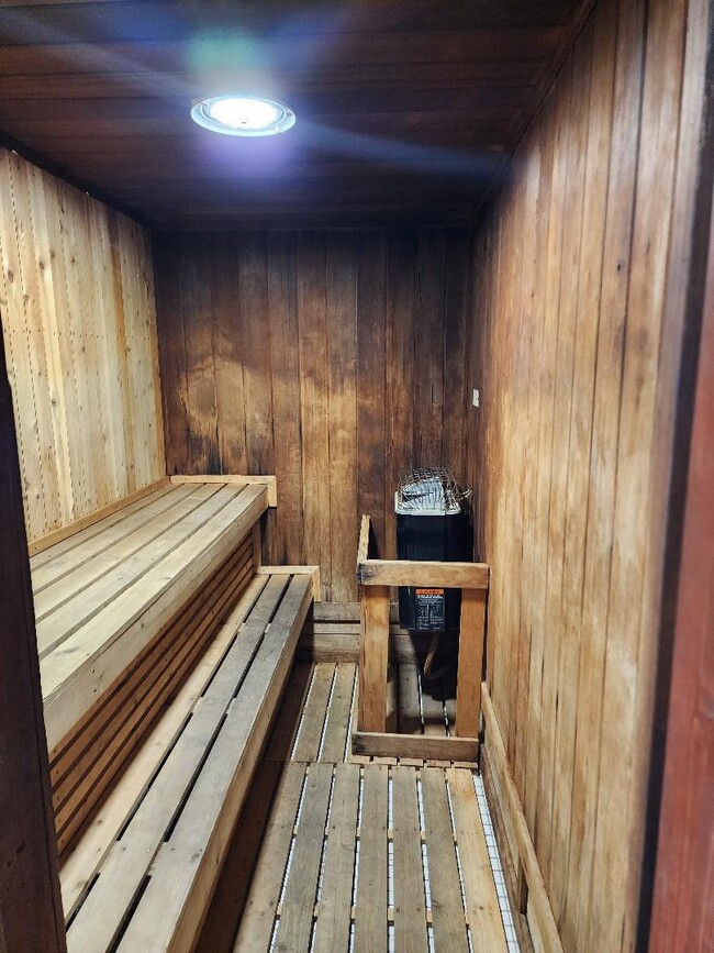 Building Photo - 3760 NW 19th St