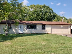Building Photo - 10506 Caddy Ln