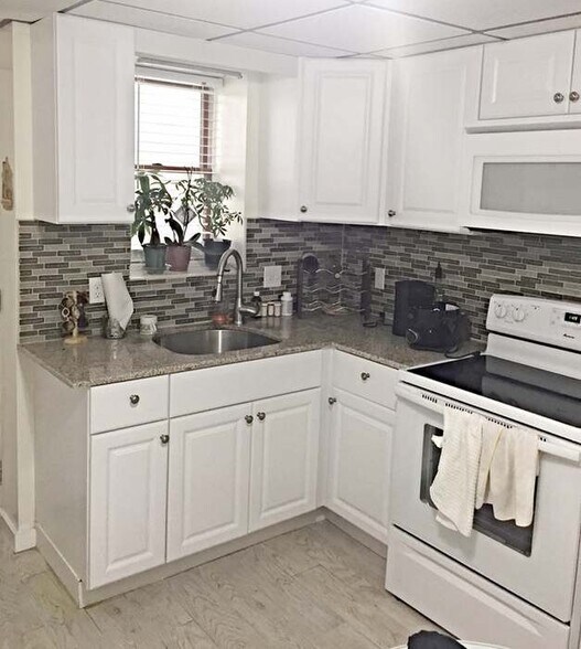 Building Photo - 178 Mountain Ave