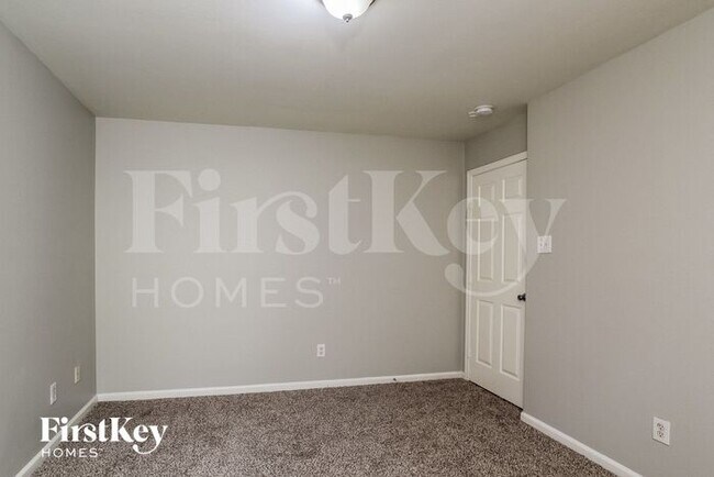 Building Photo - 3007 La Estancia Ln