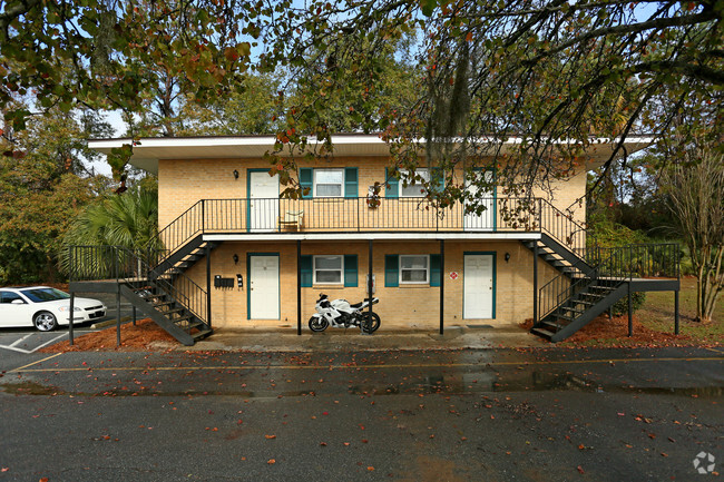 Building Photo - Sandpebbles Apartments