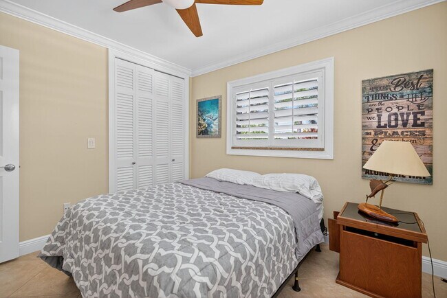 Building Photo - 728 Waterway Dr