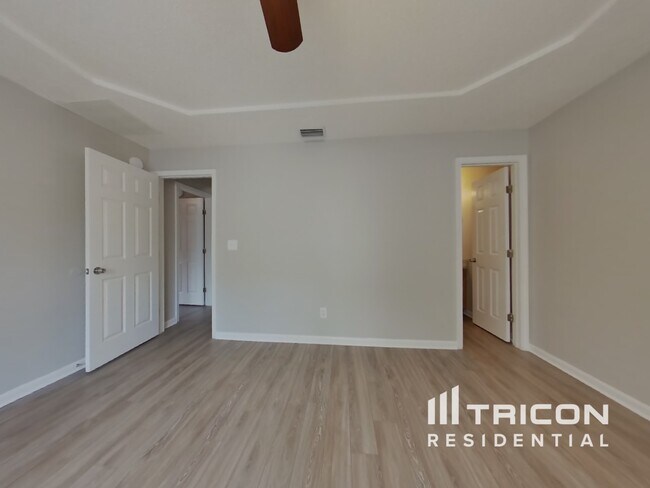 Building Photo - 4333 Jillian Dr