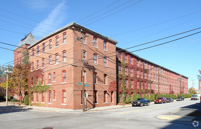 Primary Photo - 470 Silver St