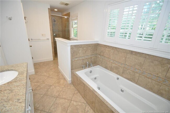 Building Photo - 6121 Chowning Ct